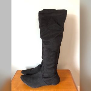 Bakers knee high suede boots. Size 7.5